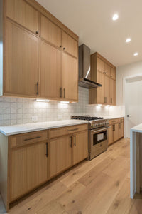 Slim Natural Oak Shaker 24